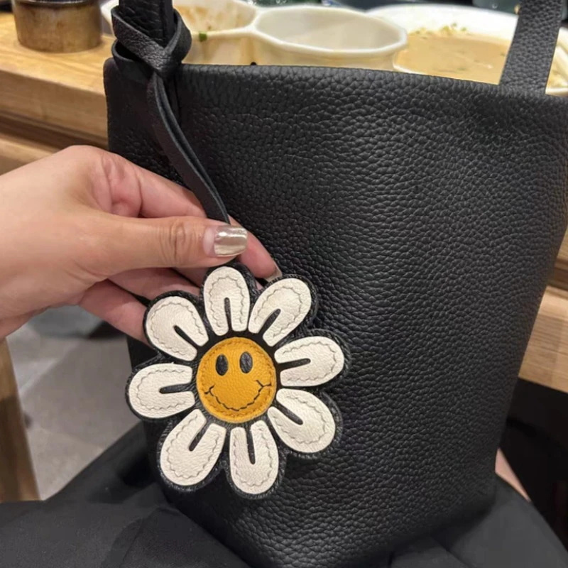 1pc Sunflower joyful Face Flow - Phone Accessories Ideas recension och pris